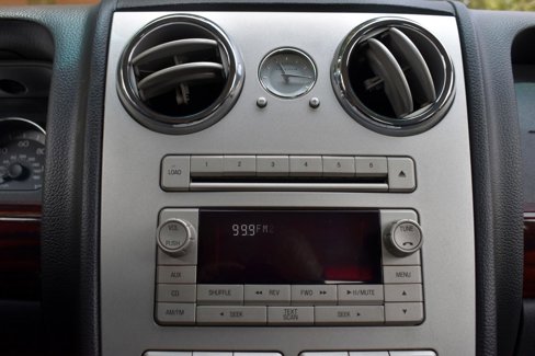 Used 2006 Lincoln Zephyr image 19