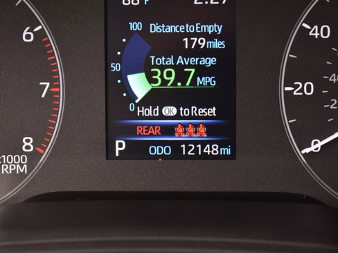 Used 2024 Toyota Corolla Cross SE image 15
