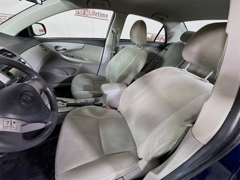 Used 2013 Toyota Corolla S image 22