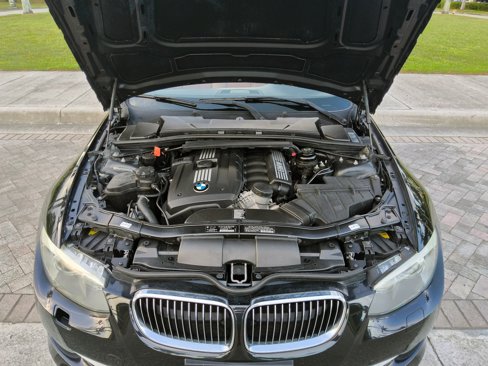 Used 2011 BMW 328i Convertible image 25