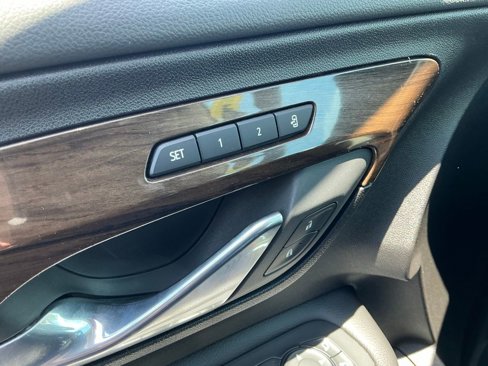 Used 2019 GMC Terrain Denali w/ Advanced Safety Package image 18