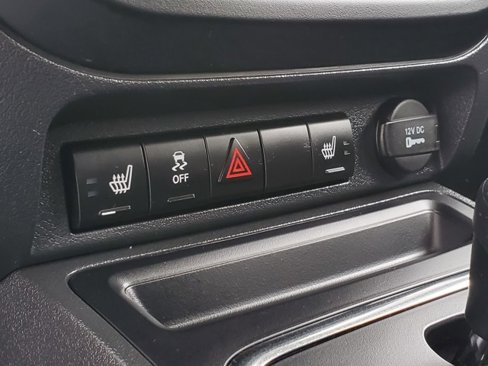Certified 2016 Jeep Patriot High Altitude image 21