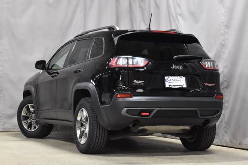 Used 2019 Jeep Cherokee Trailhawk image 8