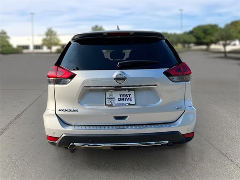 Certified 2020 Nissan Rogue SV image 4