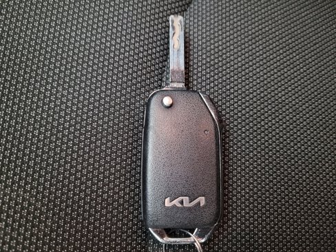 Used 2023 Kia Forte LXS image 32