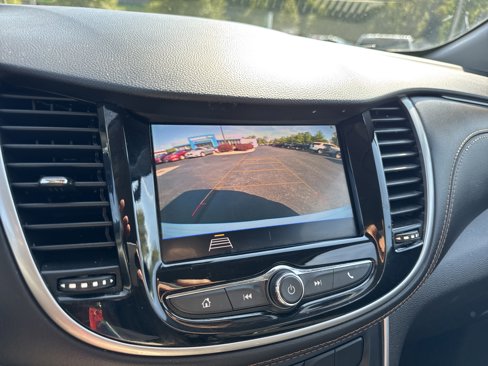 Used 2021 Chevrolet Trax LS image 19