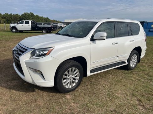 Used 2018 Lexus GX 460 image 2
