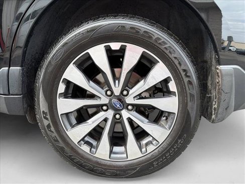 Used 2016 Subaru Outback 3.6R Limited image 9