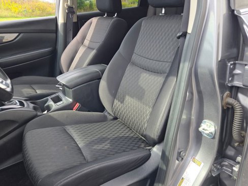 Used 2019 Nissan Rogue SV w/ Sun & Sound Touring Package image 19