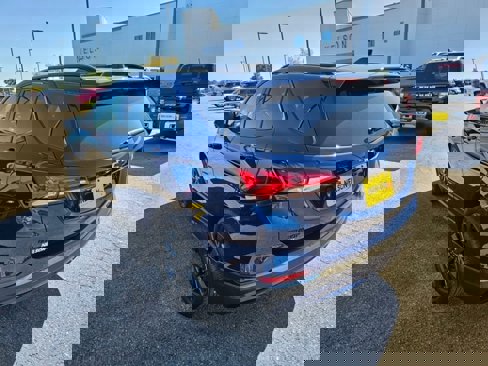 Used 2023 Chevrolet Equinox RS image 9