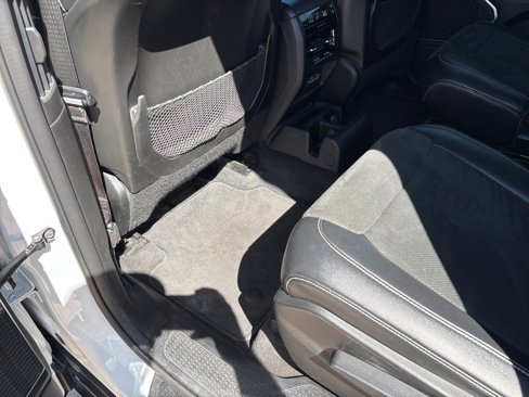Used 2022 Jeep Grand Cherokee L Laredo image 20