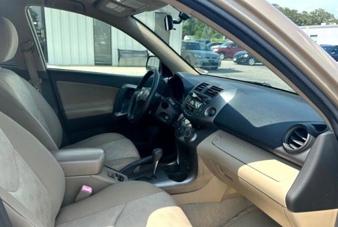 Used 2010 Toyota RAV4 4WD image 13
