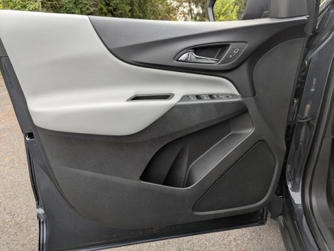 Used 2022 Chevrolet Equinox LS image 10