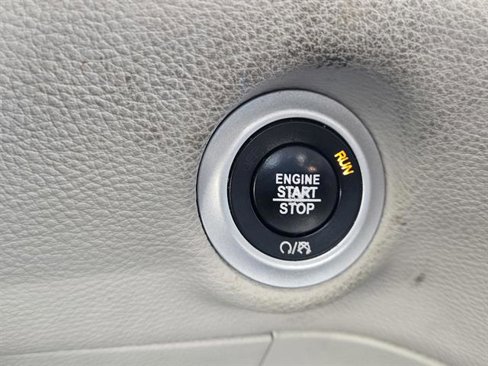 Used 2018 Chrysler Pacifica Limited w/ Advanced Safetytec Group image 26