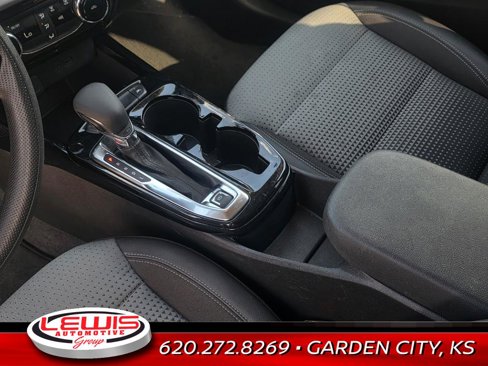 Used 2024 Chevrolet Trax LT image 16