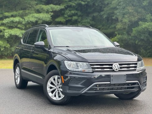 Used 2018 Volkswagen Tiguan SE w/ 3rd Row Seat Package image 2