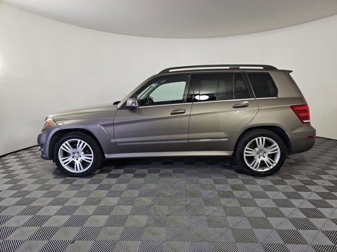 Used 2013 Mercedes-Benz GLK 350 4MATIC image 2