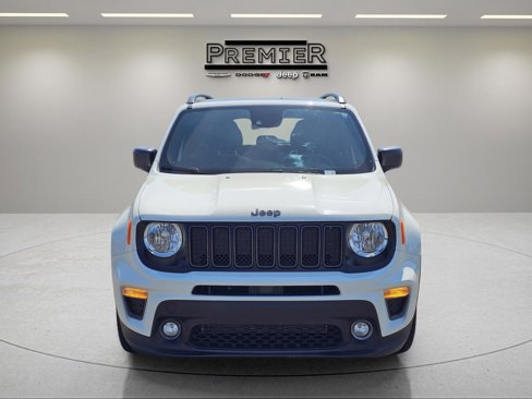 Used 2021 Jeep Renegade Latitude w/ Sun & Sound Group image 2