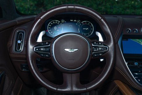 Used 2021 Aston Martin DBX image 20