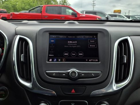 Used 2020 Chevrolet Equinox LT image 9