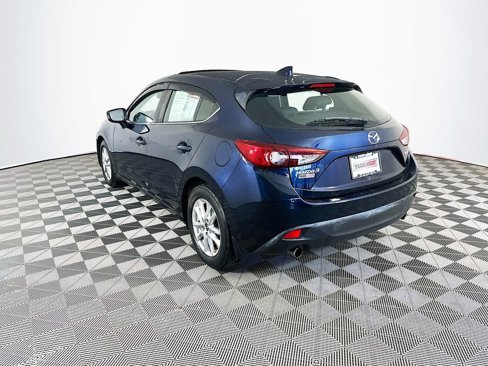 Used 2016 MAZDA MAZDA3 i Touring w/ Popular Equipment Package image 7