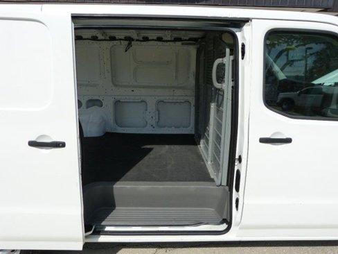 Used 2017 Nissan NV 1500 S image 21