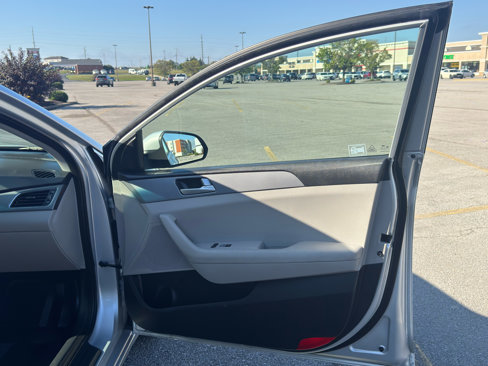 Used 2017 Hyundai Sonata SE image 32