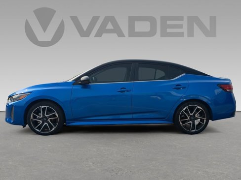 Used 2024 Nissan Sentra SR w/ Trunk Package image 4