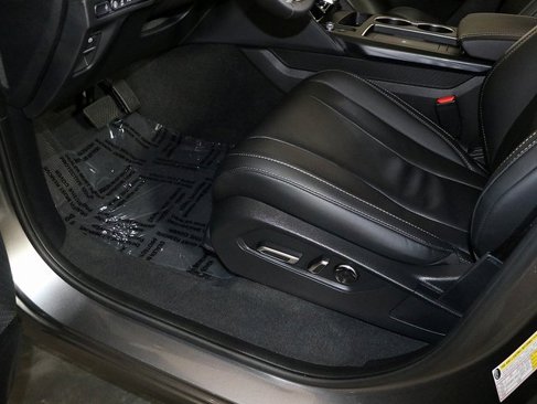Used 2025 Acura MDX w/ Technology Package image 27