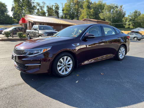 Used 2018 Kia Optima LX w/ 17" Alloy Wheels Package image 1
