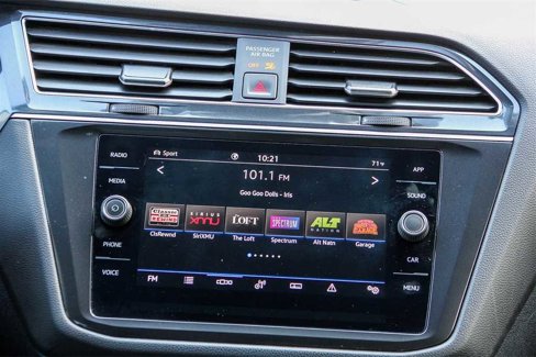 Used 2022 Volkswagen Tiguan SE image 14