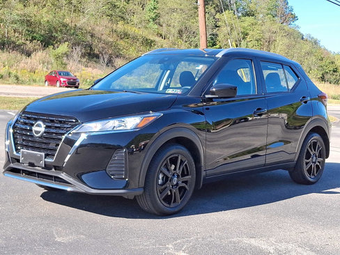 Used 2024 Nissan Kicks SV image 3