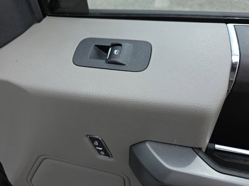 Used 2018 Ford F150 XLT image 20