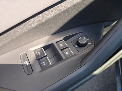 New 2025 Volkswagen Jetta SE image 25