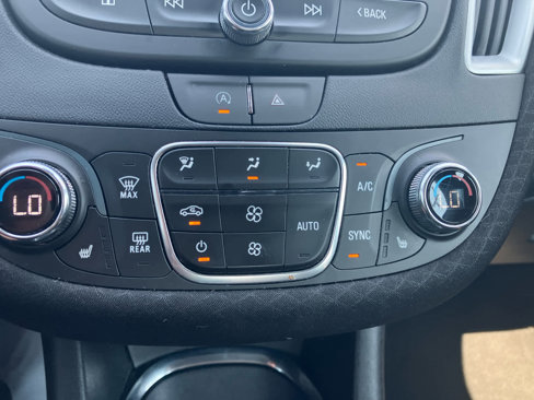 Used 2023 Chevrolet Malibu LT image 24