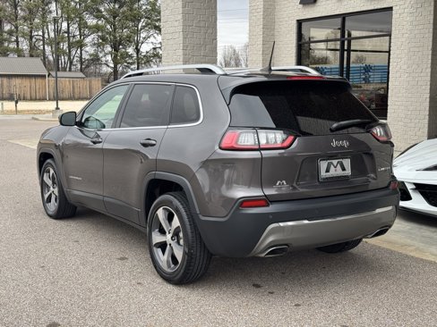 Used 2019 Jeep Cherokee Limited image 10