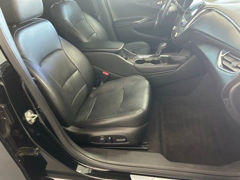 Used 2018 Chevrolet Malibu Premier w/ Driver Confidence Package image 29