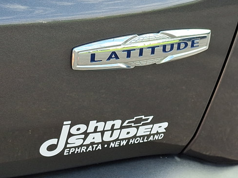 Used 2016 Jeep Renegade Latitude w/ Popular Equipment Group image 32