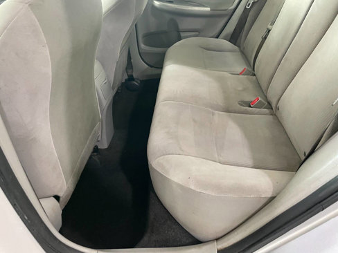 Used 2012 Toyota Corolla LE image 19