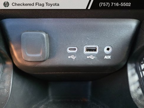 Used 2021 Chevrolet TrailBlazer RS w/ Convenience Package image 19