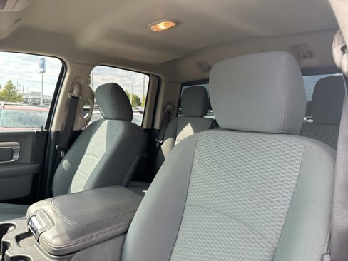 Used 2018 RAM 1500 Classic SLT image 5