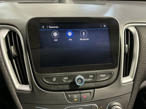 Used 2023 Chevrolet Malibu LS image 26