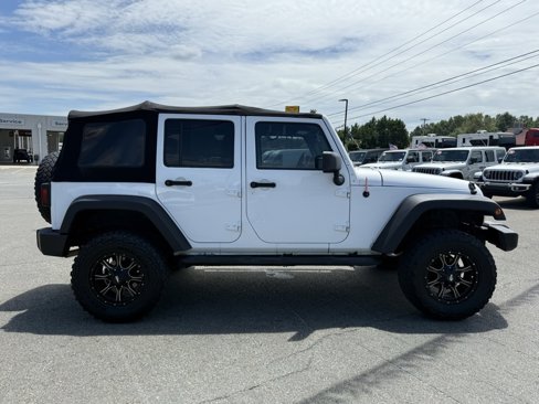 Used 2008 Jeep Wrangler X image 2