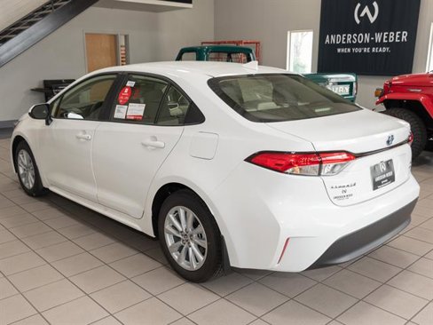 New 2025 Toyota Corolla LE image 17
