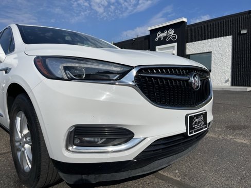 Used 2019 Buick Enclave Essence image 13