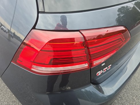 Used 2020 Volkswagen GTI SE image 32