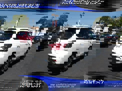 Used 2020 Nissan Pathfinder SV image 5