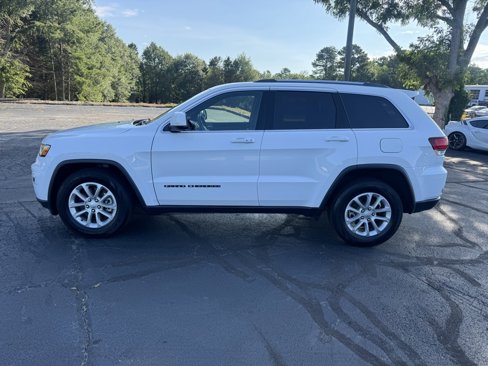 Used 2021 Jeep Grand Cherokee Laredo X image 3