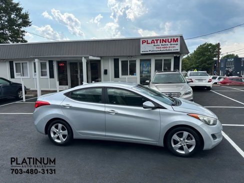Used 2013 Hyundai Elantra GLS image 2
