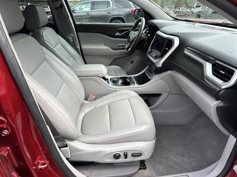 Used 2021 GMC Acadia SLT w/ Preferred Package image 16